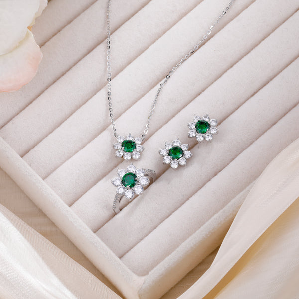 Emerald Flower Pendant & Ring & Earrings Jewelry Set