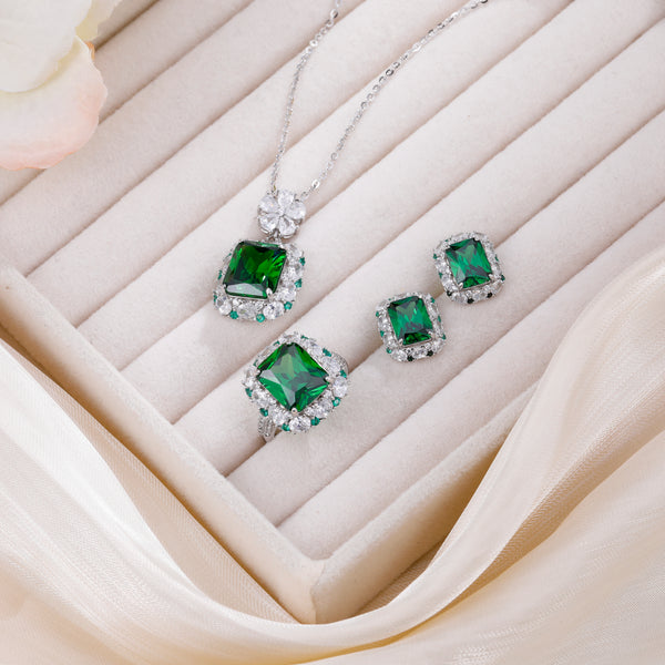 Emerald Ring & Pendant Necklace & Earrings Set